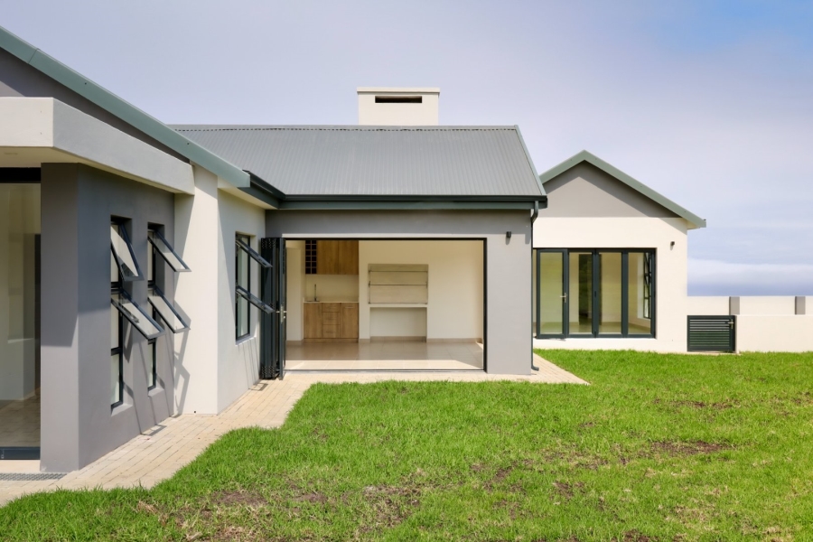 3 Bedroom Property for Sale in Le Grand Golf Estate Western Cape